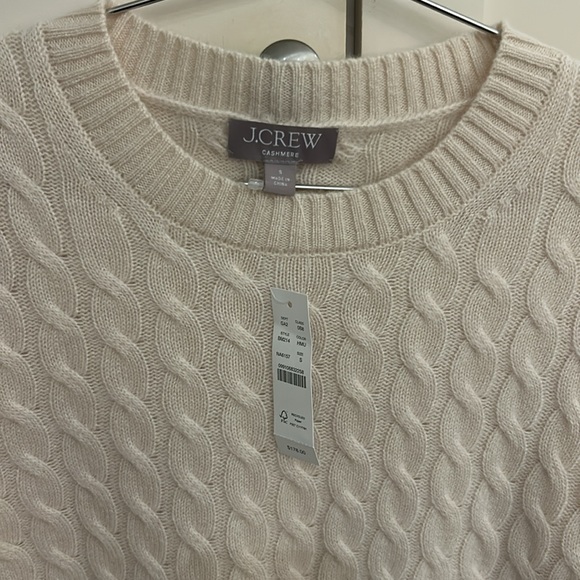 NWT women’s jcrew cream cashmere cable knit sweater, size small. - Picture 3 of 5